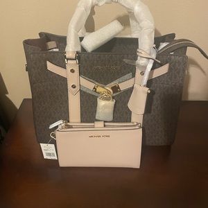 Michael Kors purse and wallet set